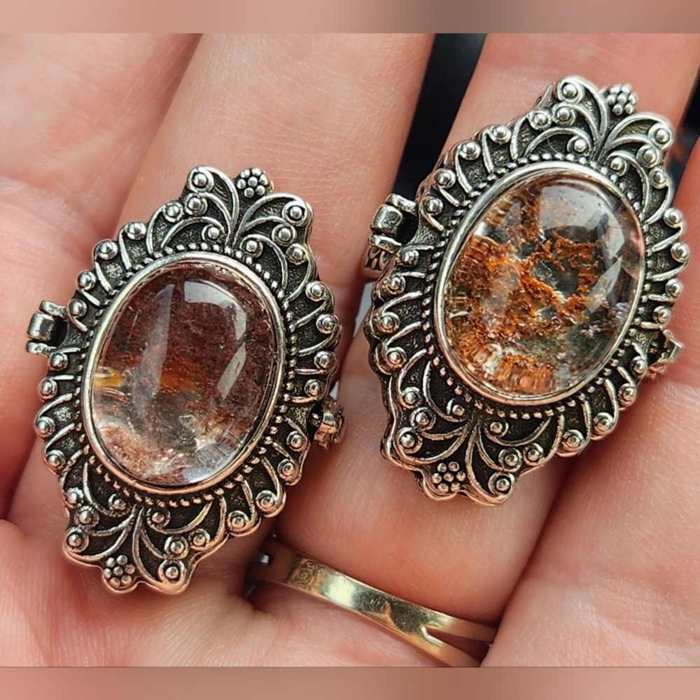 Phantom Garden Quartz Poison Ring. Vintage Victorian Style Crystal Jewlery.